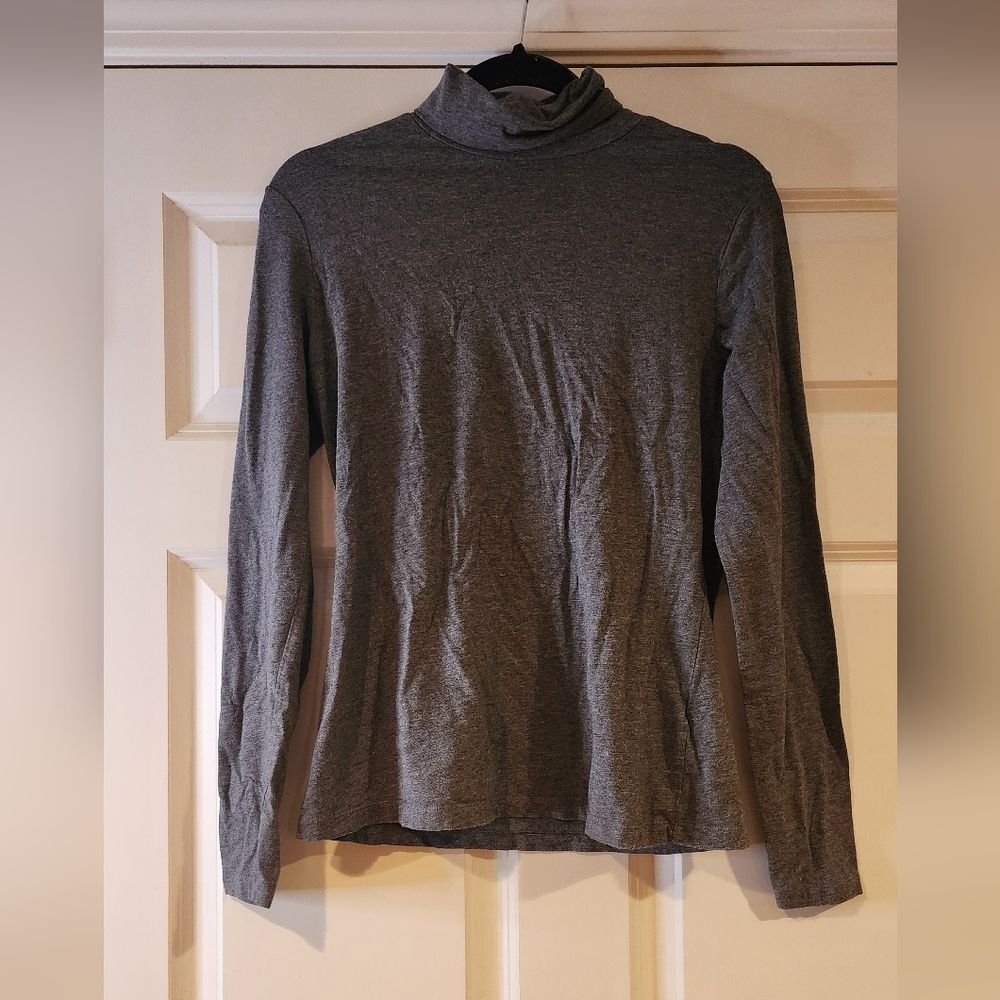 Lands End stretchy gray turtleneck top S